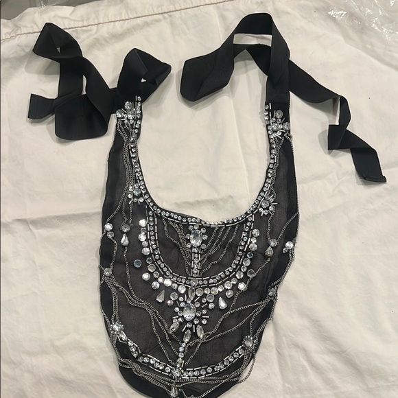 Embellished Black Beaded Bib Necklace - Picture 1 of 1